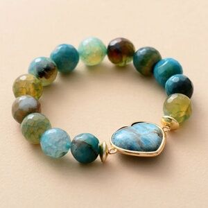 Natural Blue Agate Beaded Bracelet with Heart Centerpiece – Unique Stretch Fit,